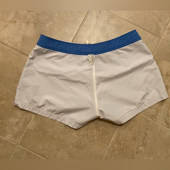 Nike reversible shorts (runs smaller than size in tag) - Picture 4 of 10
